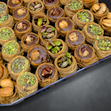 Load image into Gallery viewer, Golden Nest Delight